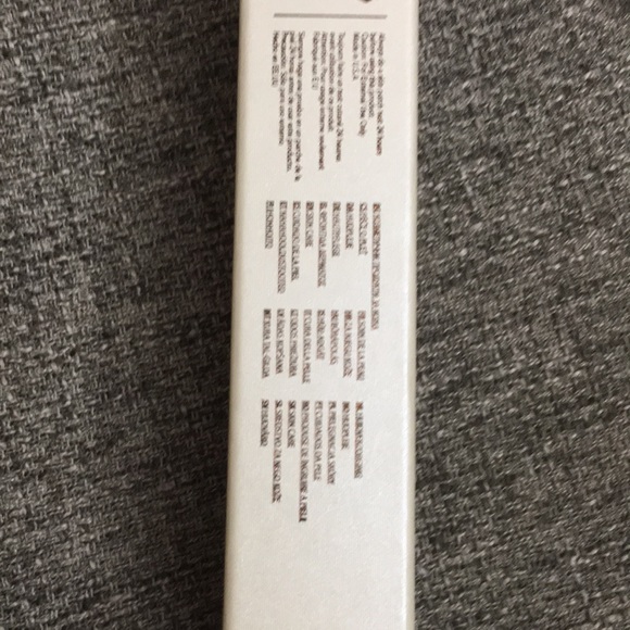 Lavelier HydroTherm Age Defying Syrnge - Picture 8 of 8